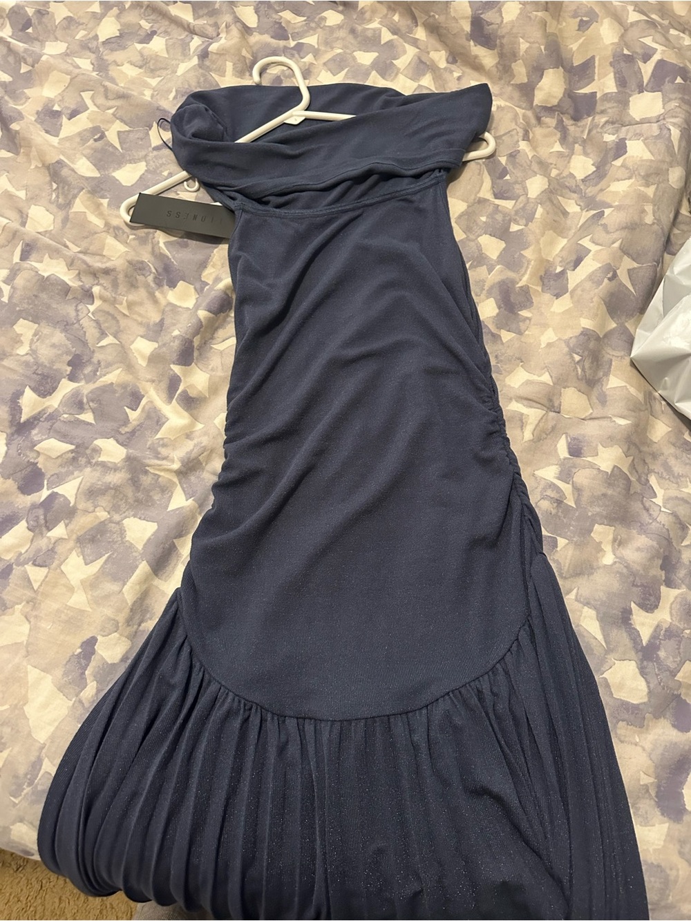 Lioness dress - Picture 2 of 3